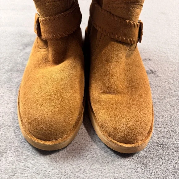 UGG Australia Cedric Chestnut Boots with Shearling Cuff and Buckle - Picture 6 of 11